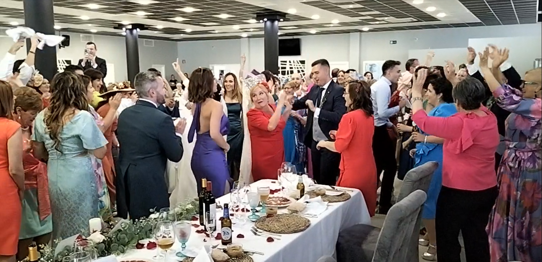 fiesta en el banquete de boda